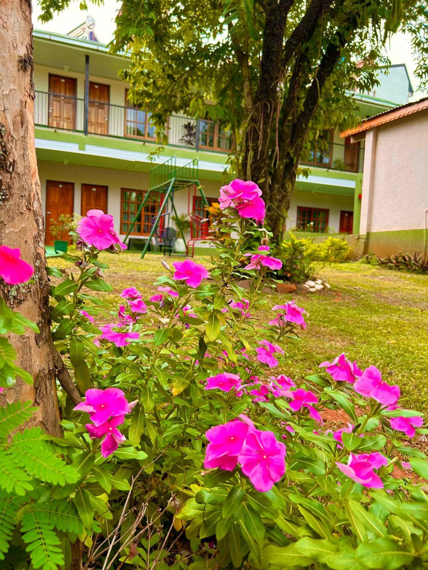 Tupa Hotel Iguazu Puerto Iguazú Esterno foto