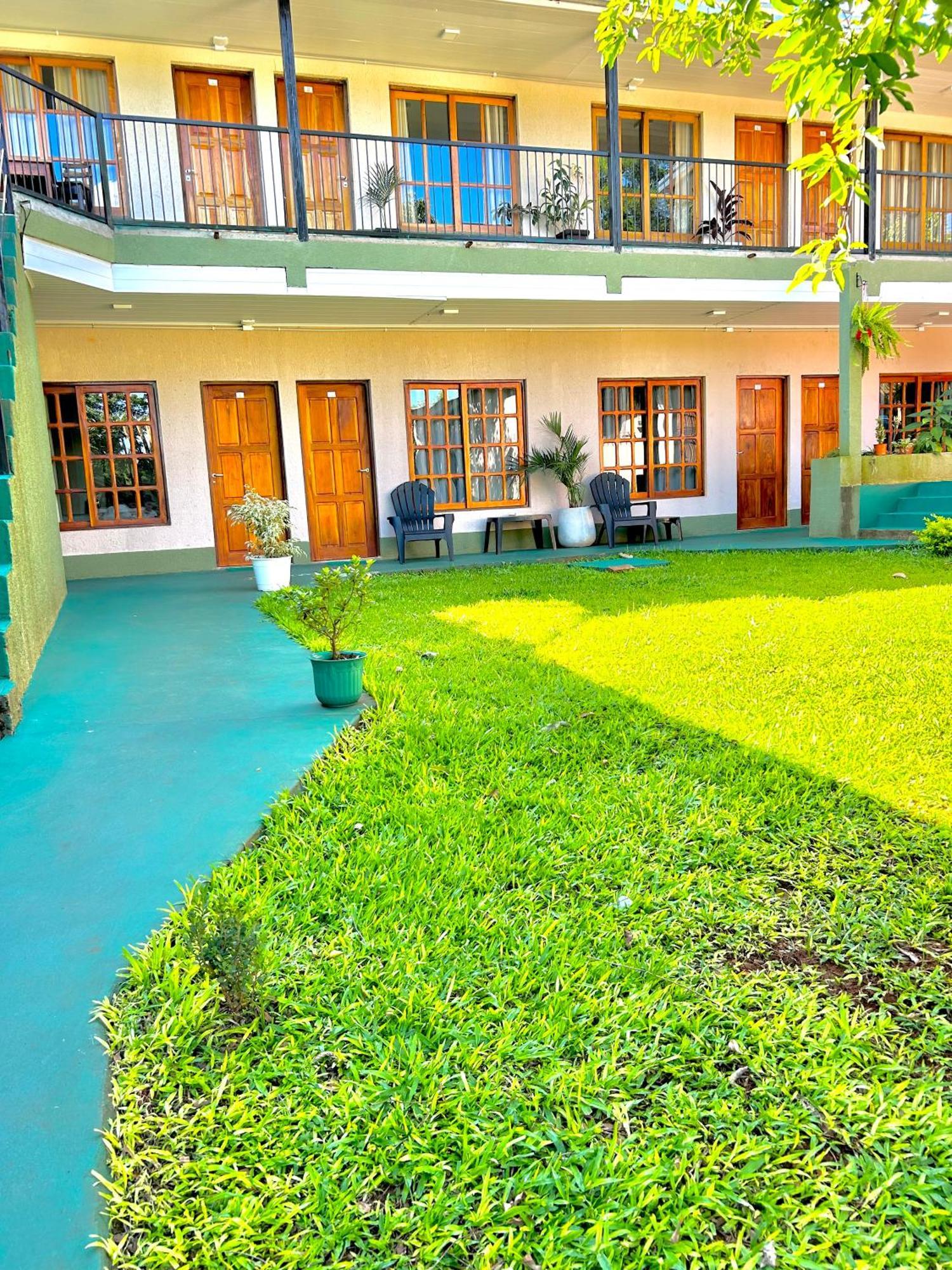 Tupa Hotel Iguazu Puerto Iguazú Esterno foto